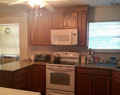 1210 Montgomery St, Wichita Falls, TX 76302 - photo 5