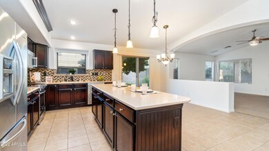 4463 East Desert Sands Drive-016