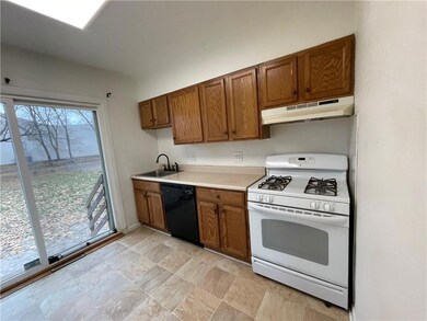1408 E 25th St, Des Moines, IA 50317 - photo 7
