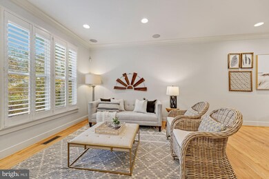 814 Snowden Hallowell Way, Alexandria, VA 22314 - photo 5