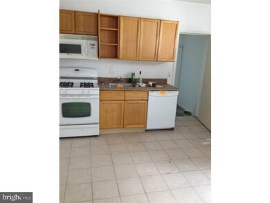 1005 Pine St, Darby, PA 19023 - photo 2