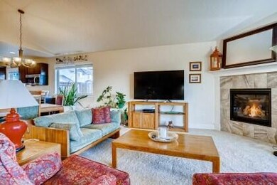 08 Living Room