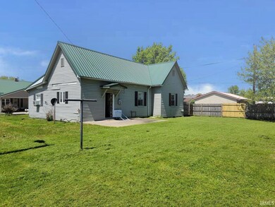 407 W Race St, Odon, IN 47562 - photo 3