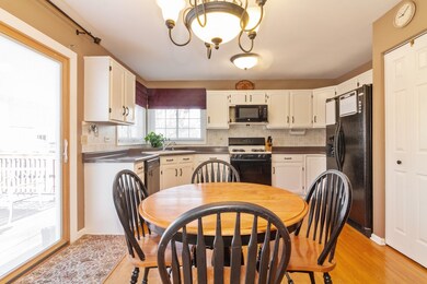 2001 Cumberland Pkwy, Algonquin, IL 60102 - photo 4