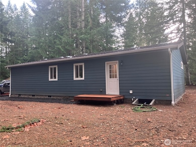 90 N Standstill Dr N, Hoodsport, WA 98548 - photo 5