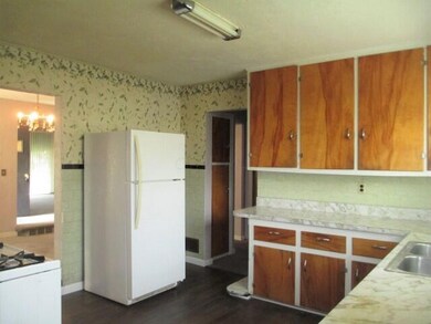 976 Elaine Rd, Columbus, OH 43227 - photo 5