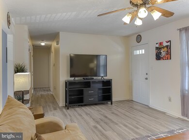 25997 Shenandoah Dr, Mechanicsville, MD 20659 - photo 7