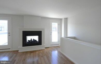 909 Parker Gray School Way unit DUNCAN, Alexandria, VA 22314 - photo 6