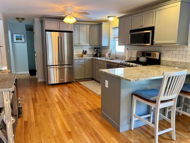 133 Barbara Ln, Hudson, NH 03051 - photo 5