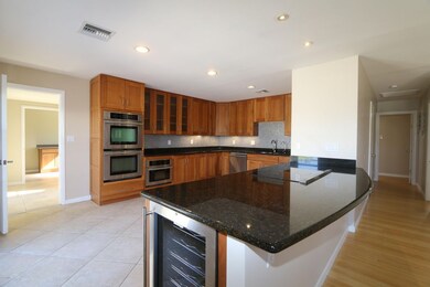 Kitchen Bar