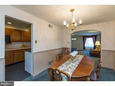 213 Evergreen Ave, Folsom, PA 19033 - photo 7