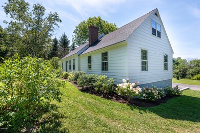 194 Yokun Rd, Pittsfield, MA 01201 - photo 4