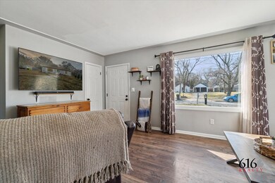 07-3848-Boone-Ave-SW-WindowStill-Real-Es