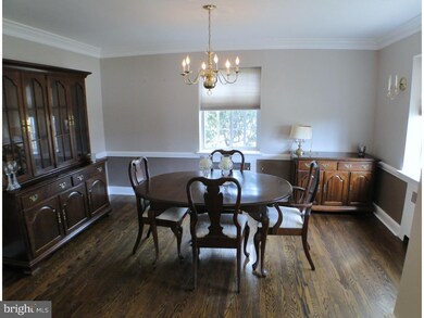 530 Derwyn Rd, Drexel Hill, PA 19026 - photo 4