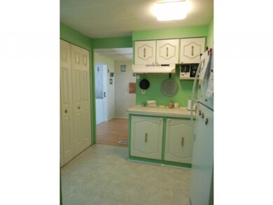 130 S Mendon Rd, Rutland, VT 05701 - photo 6