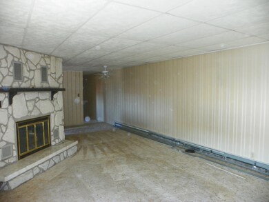 429 LivingRoom2