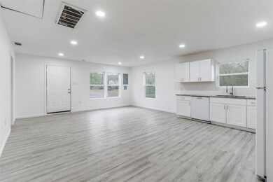 631 Baker St, Denison, TX 75020 - photo 3