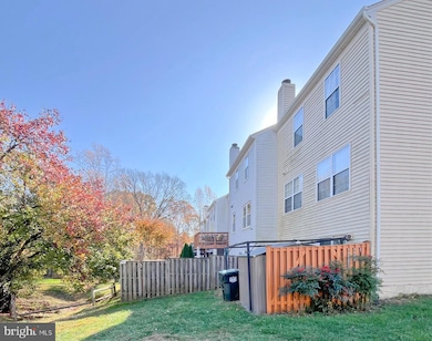 3350 Oakshade Ct, Fairfax, VA 22033 - photo 2