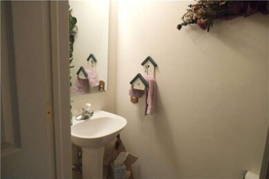 139 Bainbridge Cir, Reading, PA 19608 - photo 7