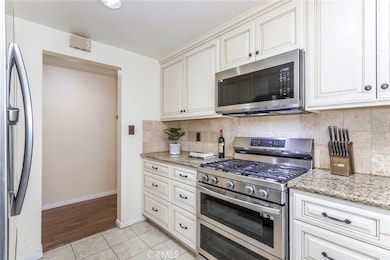 26751 Winsome Cir, Newhall, CA 91321 - photo 7