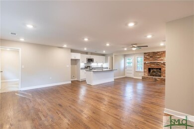 206 E 65th St, Savannah, GA 31405 - photo 2