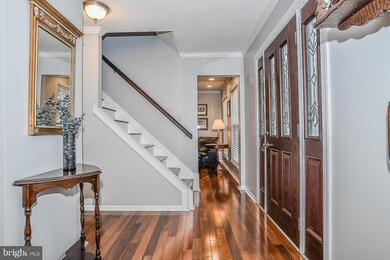 7608 Cervantes Ct, Springfield, VA 22153 - photo 3