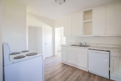 315 S 13th St, Slaton, TX 79364 - photo 6