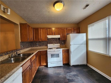 3595 Main Station Dr SW, Marietta, GA 30008 - photo 2