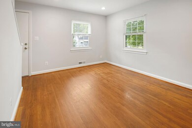 2202 Breton Dr, District Heights, MD 20747 - photo 6