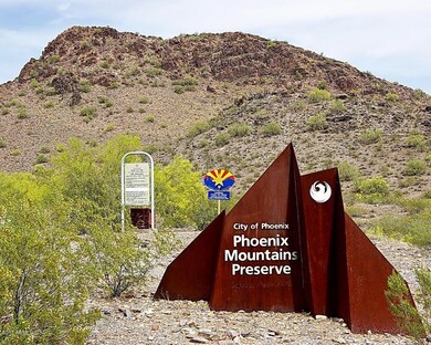 Phoenix Mountain Preserve Entry
