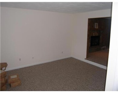 70 Quaid Ln, Warwick, RI 02886 - photo 5