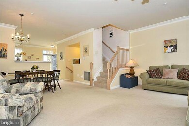 20805 Shamrock Glen Cir, Germantown, MD 20874 - photo 3