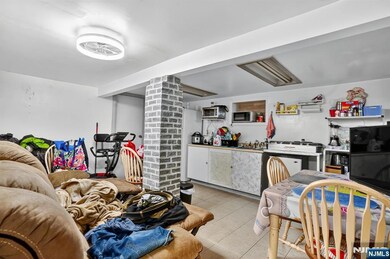 1110 Hampton Place, Elizabeth, NJ 07201 - photo 4