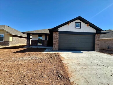 1012 Redwood Creek Dr, Yukon, OK 73099 - photo 2
