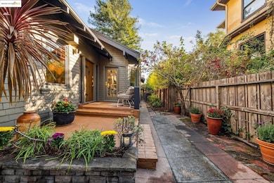 2636 Alcatraz Ave, Berkeley, CA 94705 - photo 3