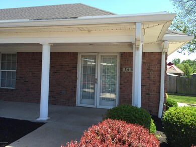 8415 Elsie Ct, Louisville, KY 40228 - photo 2