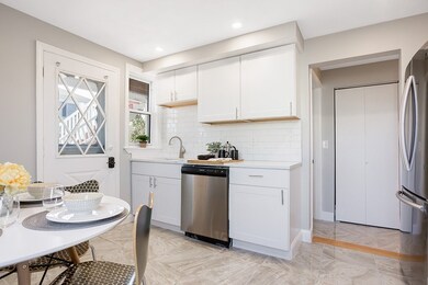 121 Locust St unit 3, Winthrop, MA 02152 - photo 4