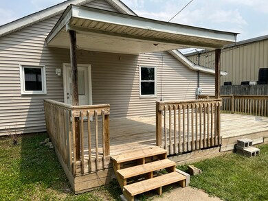 352 S Cherry St, Columbus, IN 47201 - photo 6