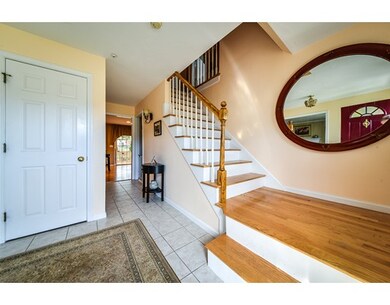 8 Donovan Ln, Framingham, MA 01701 - photo 2