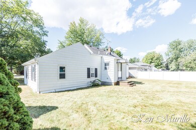 216 N Locust-7