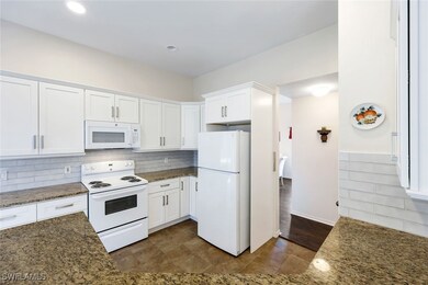 Plenty of or rooms for two chefs in this kitchen!