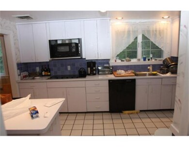 430 South St, Needham, MA 02492 - photo 5