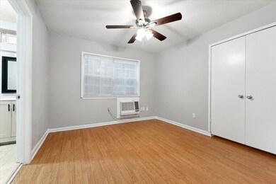 2202 Park St unit 11, Houston, TX 77019 - photo 3