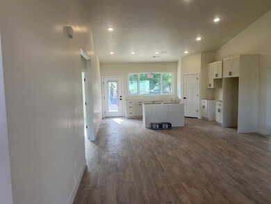 658 N Kaycie Ln, Panguitch, UT 84759 - photo 5