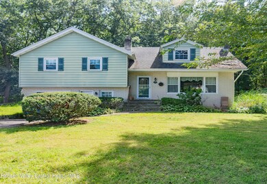 513 Roberts Ct, Hurley, NY 12443 - photo 2