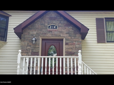 204 Snow Bird Cir, Drums, PA 18222 - photo 4