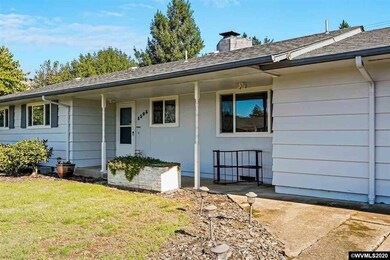 1525 NE Sherman St, Albany, OR 97321 - photo 2
