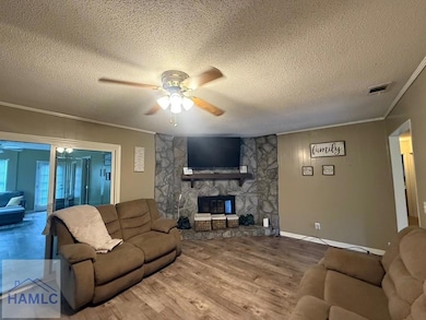 619 Olmstead Dr, Hinesville, GA 31313 - photo 2