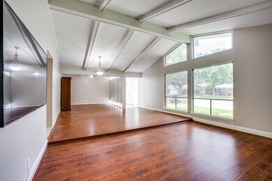 Huge windows in the front lets the light beam insi
