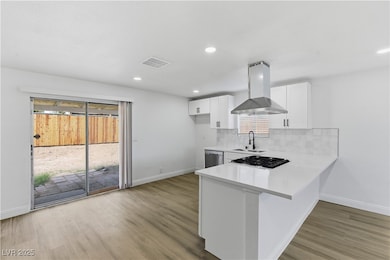 1109 Virgil St, Las Vegas, NV 89110 - photo 3